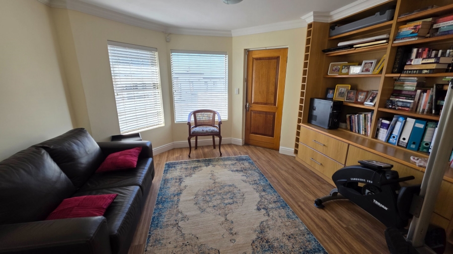 3 Bedroom Property for Sale in De Bakke Western Cape
